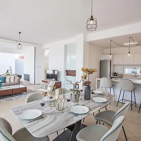 Olive Thalassa, Brand New, Luxury 3bdr With Private Pool