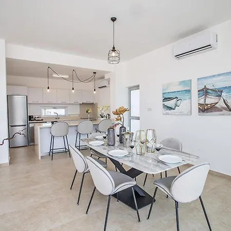 Olive Thalassa, Brand New, Luxury 3bdr With Private Pool פרוטאראס