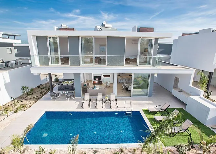 Olive Thalassa, Brand New, Luxury 3bdr With Private Pool 프로타라스