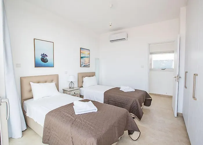 Olive Thalassa, Brand New, Luxury 3bdr With Private Pool * 프로타라스