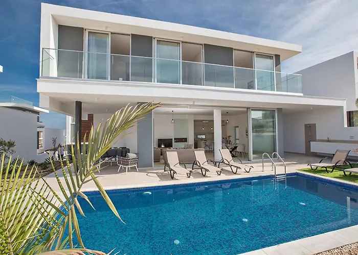 Olive Thalassa, Brand New, Luxury 3bdr With Private Pool 빌라